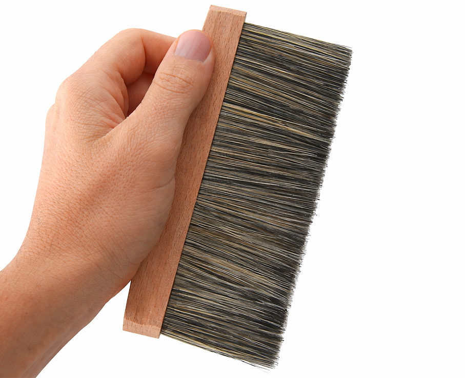 Langhaarbürste für die Geflechtreinigung von Tecta Stühlen