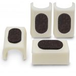 Weiße Klemmgleiter für Thonet und Tecta Freischwinger mit 25 mm Rundrohr – sanftes Gleiten auf Parkettboden, Laminat oder Holzboden