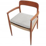 Filzauflagen aus Wollfilz für Möllerstühle mit Armlehnen – passgenaue Polsterauflagen für dänische Designstühle