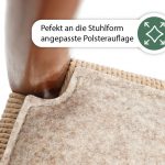 Sitzkissen auf einem klassischen Teakholzstuhl No. 75 von Möller – bequemes Zubehör für Designmöbel