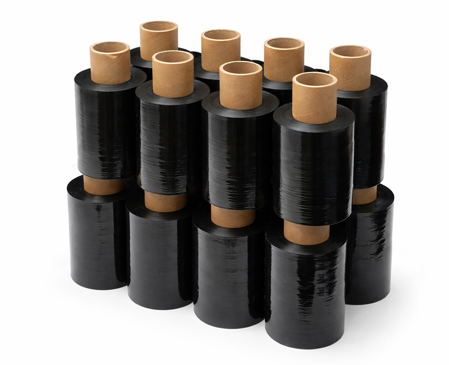Schwarze Mini-Stretchfolie im 16er-Set professionell gestapelt im Lager